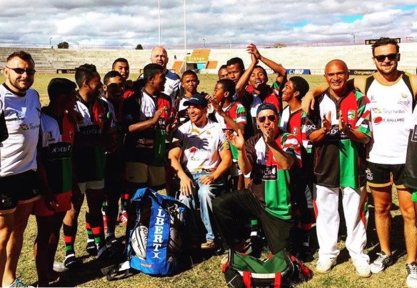 —Abu Dhabi Harlequins kit proved very popular, the team well coached by Guiness World Record Holder Tom Calnan